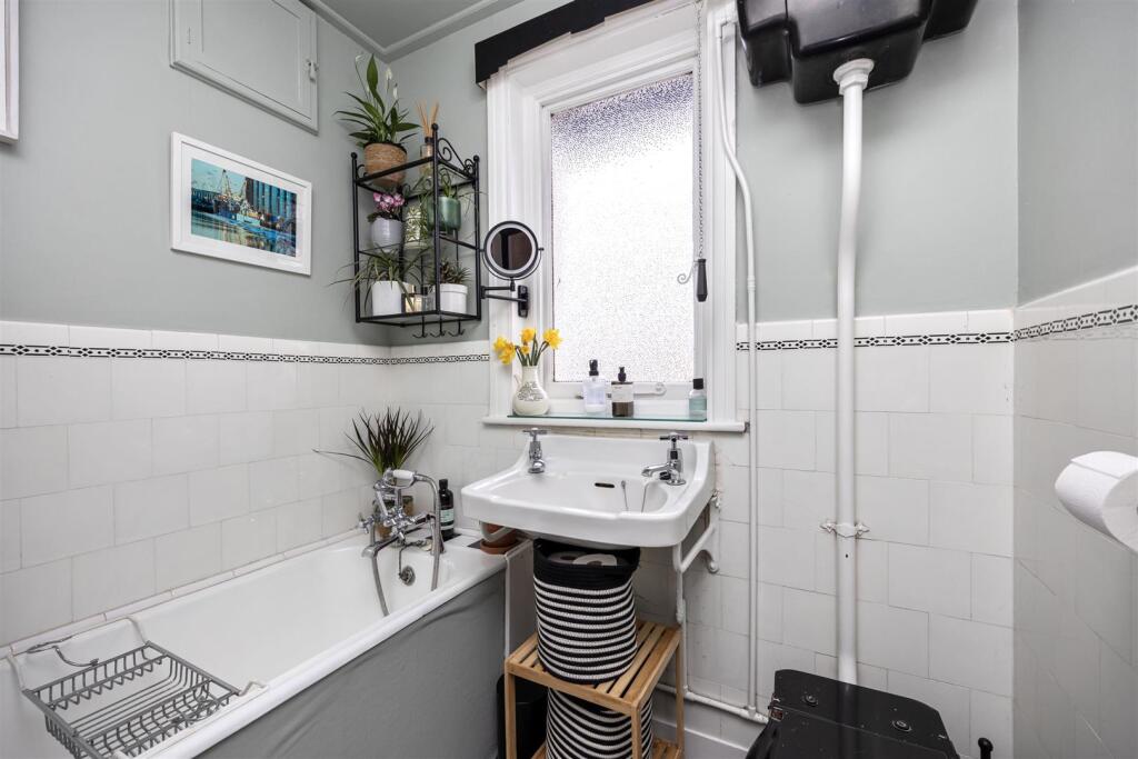 Additional image 13 of Manor Hall Road, Southwick, Brighton