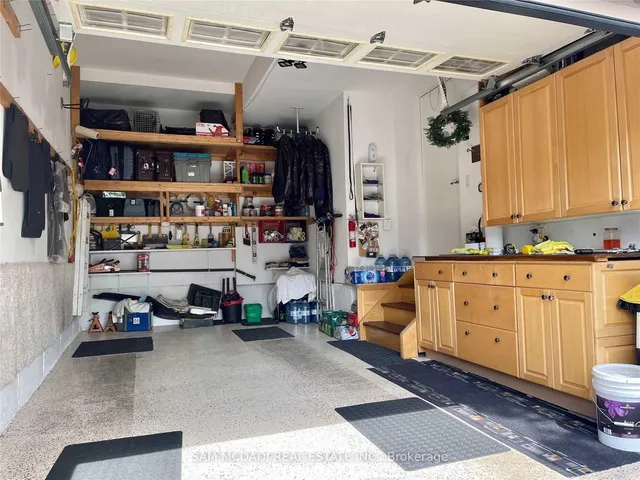 Additional image 27 of 5599 Brenchley Ave