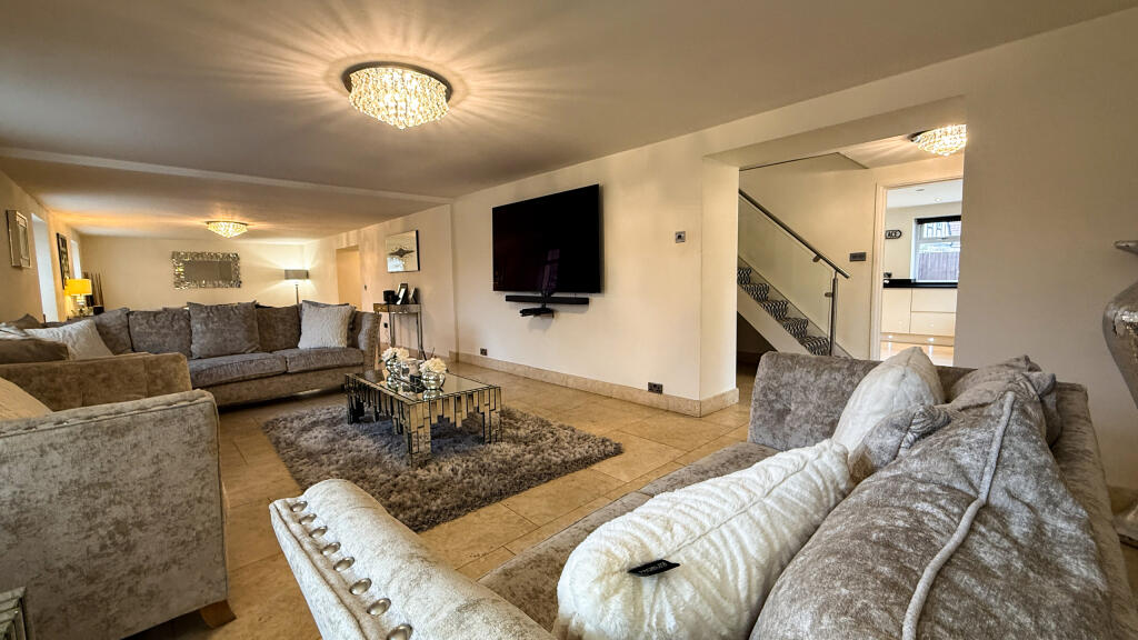 Additional image 10 of Orchard House, Pentwyn Road, Treharris, CF46 5BT
