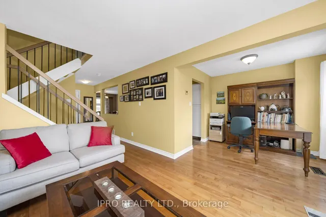 Additional image 14 of 1550 Grosvenor St Unit 32