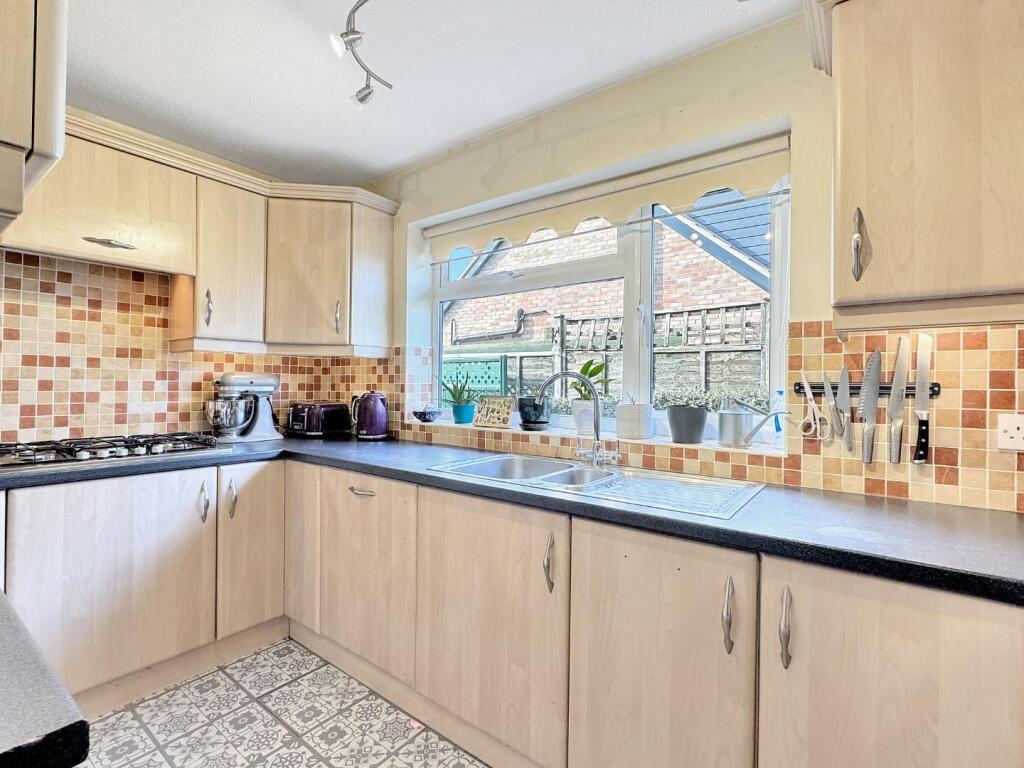 Additional image 12 of Youngman Avenue, Histon, Cambridge