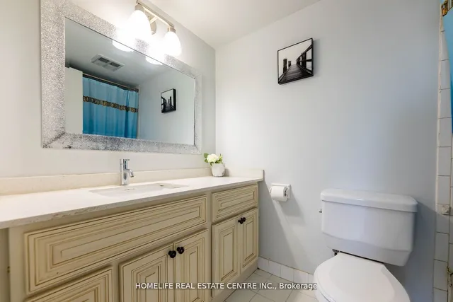 Additional image 24 of 3700 Kaneff Cres Unit 411