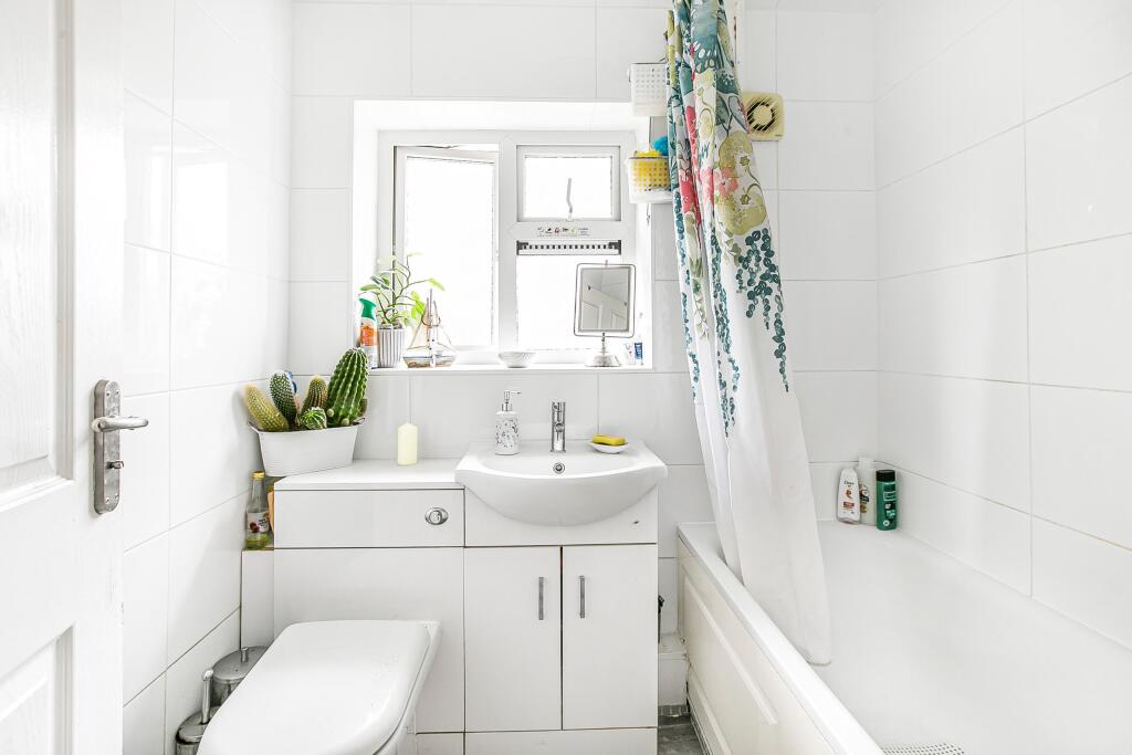 Additional image 9 of Woollam Crescent, St Albans, AL3