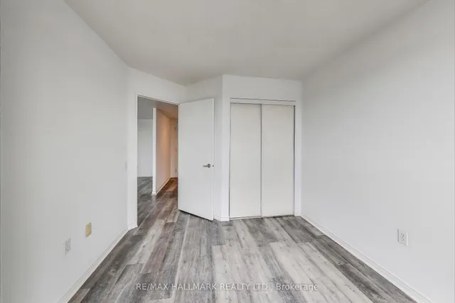 Additional image 15 of 11 Thorncliffe Park Dr Unit 406