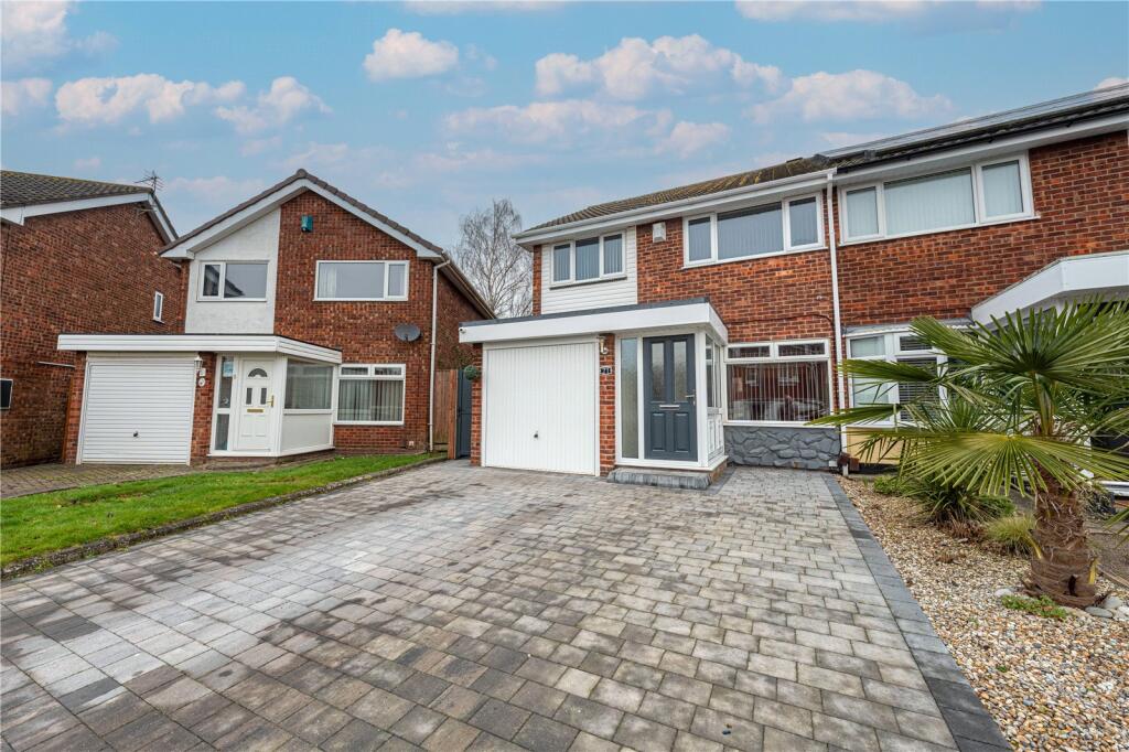 Deltic, Tamworth, Staffordshire, B77