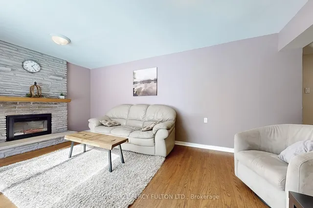 Additional image 18 of 3284 Lonefeather Cres