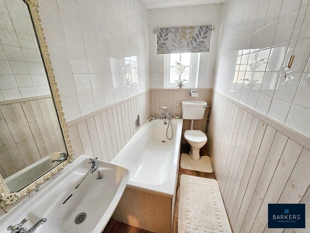 Additional image 5 of Moorcroft Drive, Bradford 4