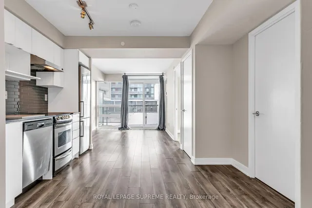 Additional image 5 of 160 Flemington Rd Unit 415