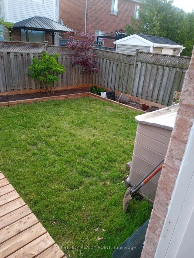 Additional image 40 of 605 Fourth Line