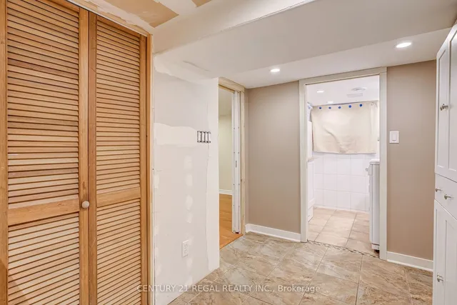 Additional image 26 of 527 Sammon Ave