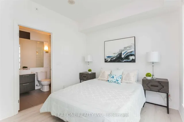 Additional image 10 of 8 Mercer St Unit 1302