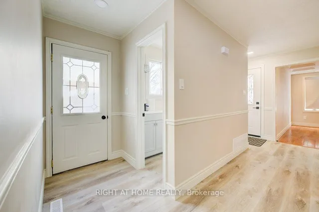 Additional image 10 of 144 Mooregate Cres
