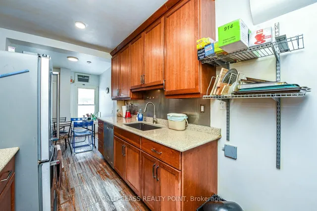 Additional image 20 of 18 Glendale Ave