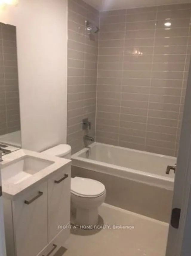 Additional image 6 of 39 Brant St Unit 511