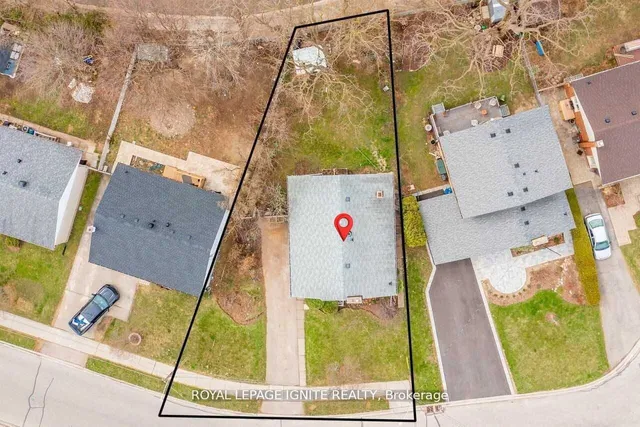 Additional image 40 of 208 Riverplace Cres