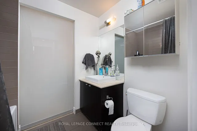 Additional image 18 of 105 The Queensway Unit 1215