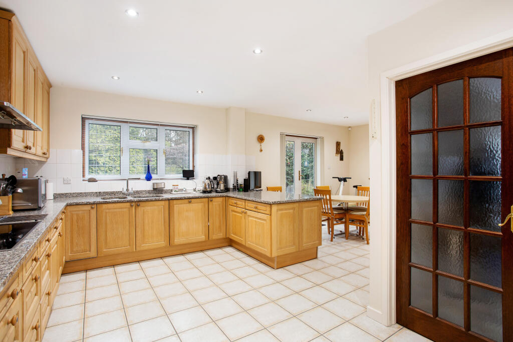 Additional image 12 of The Chowns, Harpenden, AL5