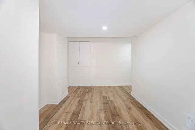 Additional image 12 of 21 Porteous Circ