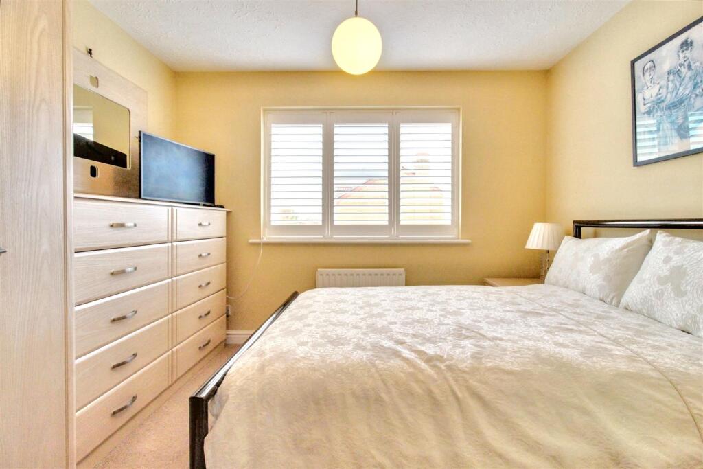 Additional image 10 of Glebeside Close, Worthing