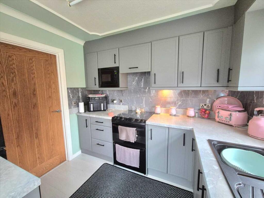 Additional image 13 of Almond Close, Pontypridd