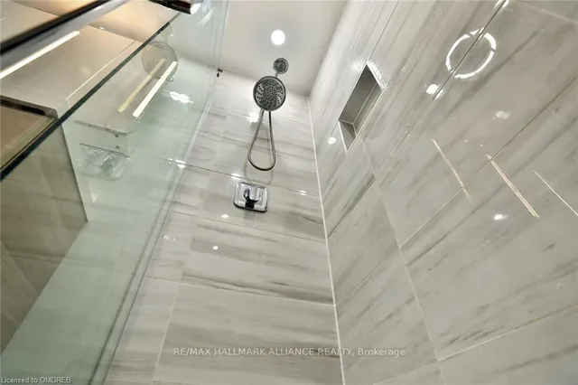 Additional image 15 of 2054 Courtland Dr Unit 102