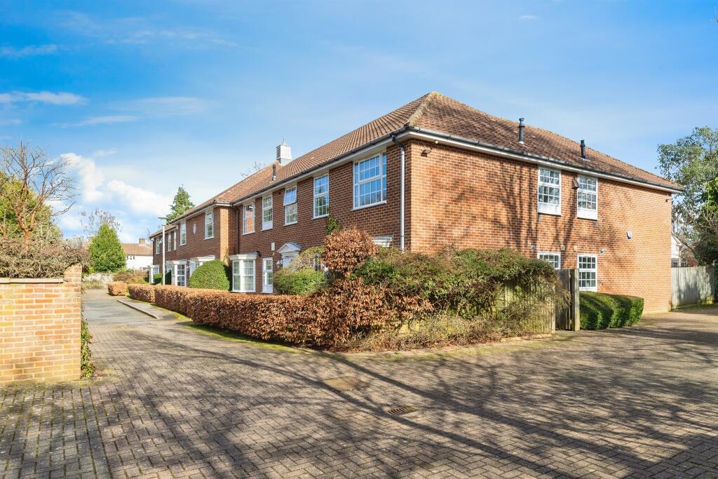 Additional image 16 of Parkway Gardens, Welwyn Garden City