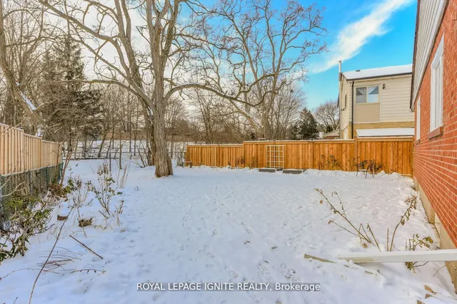 Additional image 35 of 208 Riverplace Cres