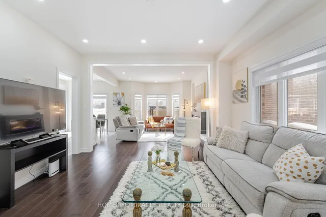 Additional image 9 of 90 Folgate Cres