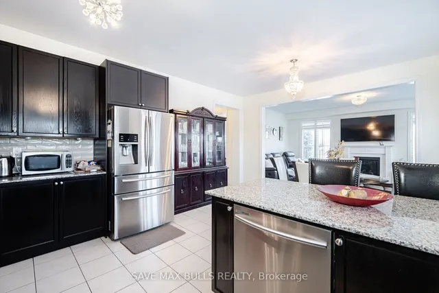 Additional image 14 of 92 Veterans Dr