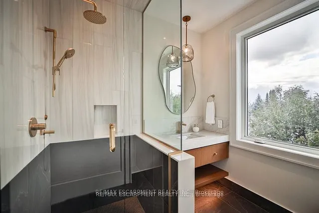 Additional image 26 of 2284 #1 Sdrd