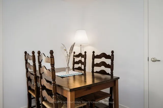 Additional image 12 of 816 Lansdowne Ave Unit 812