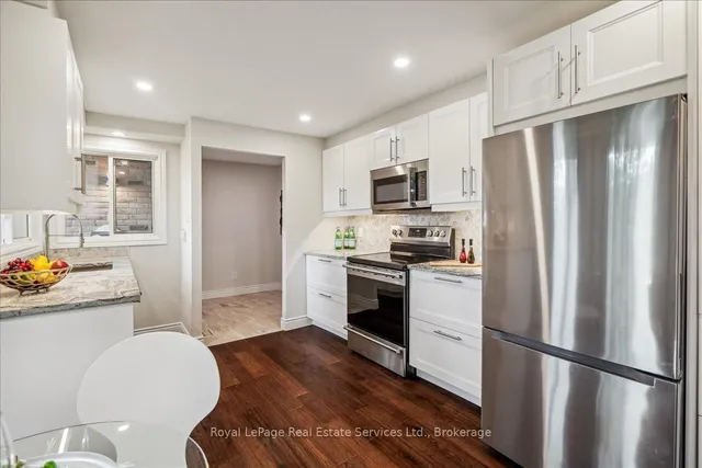 Additional image 39 of 1513 Upper Middle Rd Unit 3