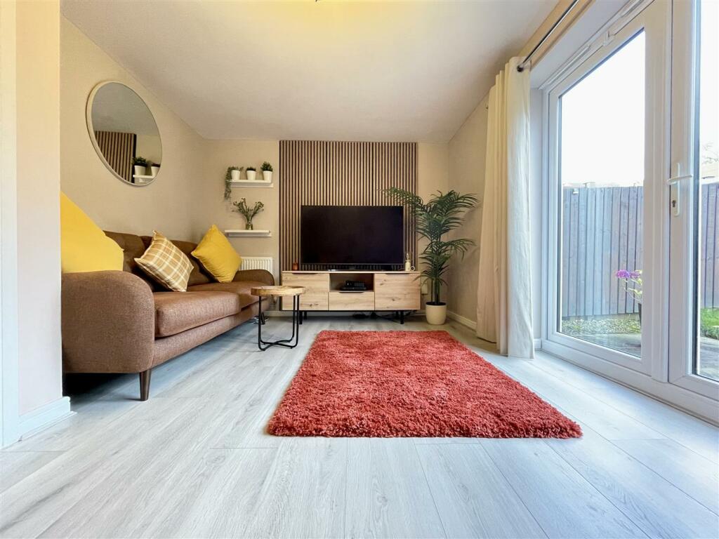 Additional image 4 of Harrowins Farm Drive, Queensbury, Bradford