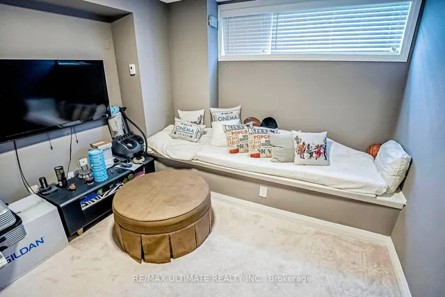 Additional image 36 of 129 Stanley Greene Blvd