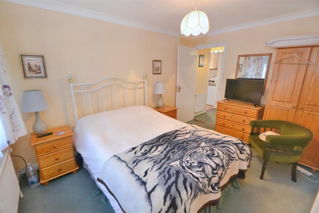 Additional image 17 of Verwood