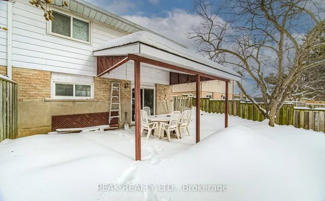 Additional image 33 of 93 Uxbridge Cres