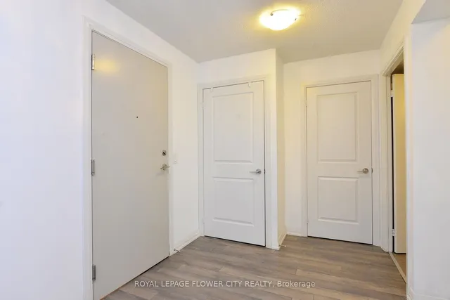 Additional image 11 of 30 Meadowglen Pl Unit 1003