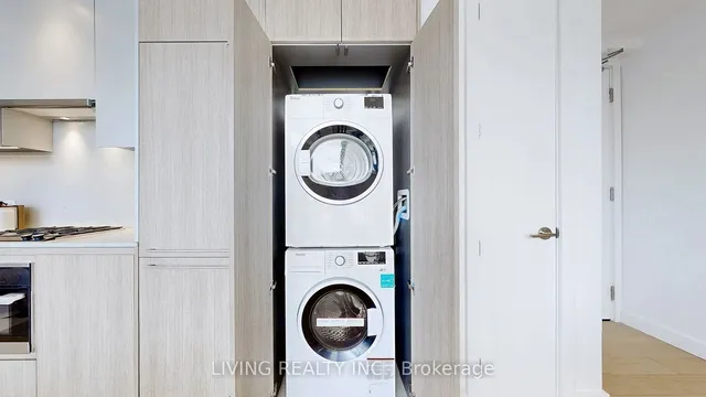 Additional image 21 of 81 Wellesley St Unit 2108