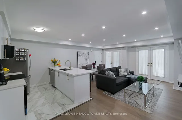 Additional image 2 of 200 Veterans Dr Unit 25