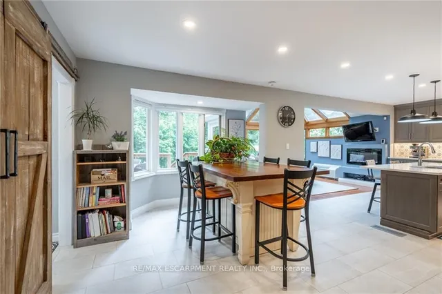 Additional image 7 of 3300 Lakeshore Rd