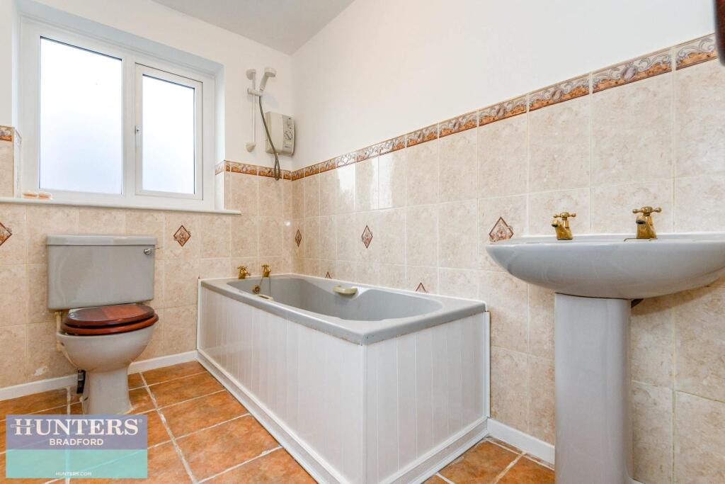 Additional image 12 of Farfield Avenue Wibsey, Bradford, West Yorkshire, BD6 2EB