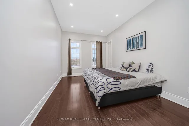 Additional image 16 of 72 BELLADONNA Circ