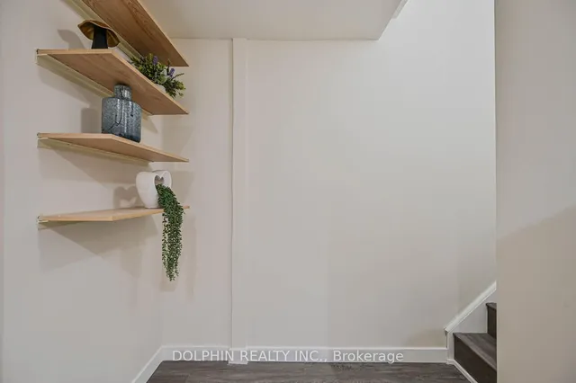 Additional image 40 of 6 Village Crt