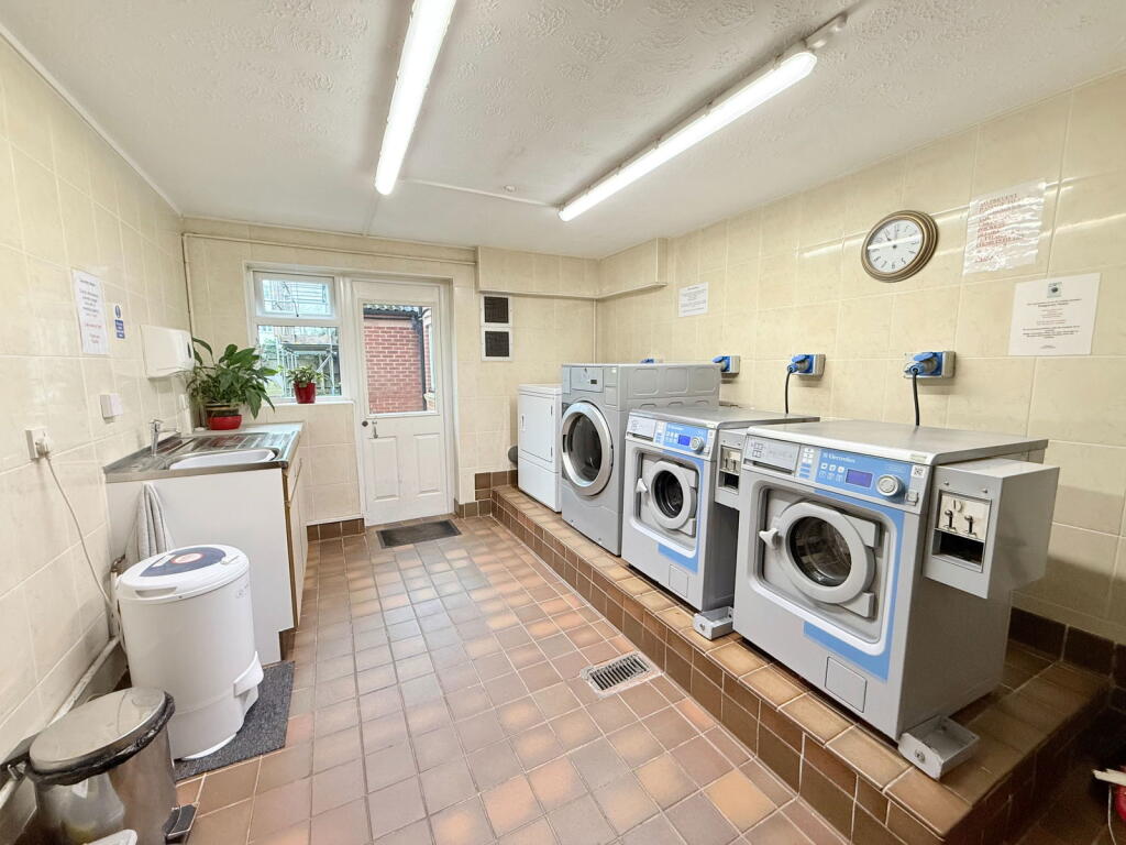 Additional image 17 of Oak Tree Court, Pembroke Way, Hall Green