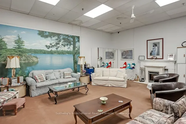 Additional image 37 of 1359 White Oaks Blvd Unit 103