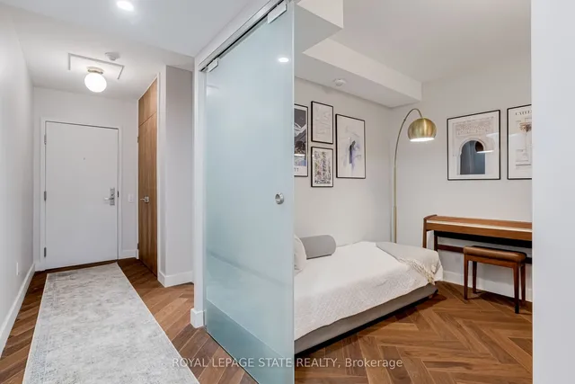 Additional image 10 of 71 Simcoe St Unit 2201