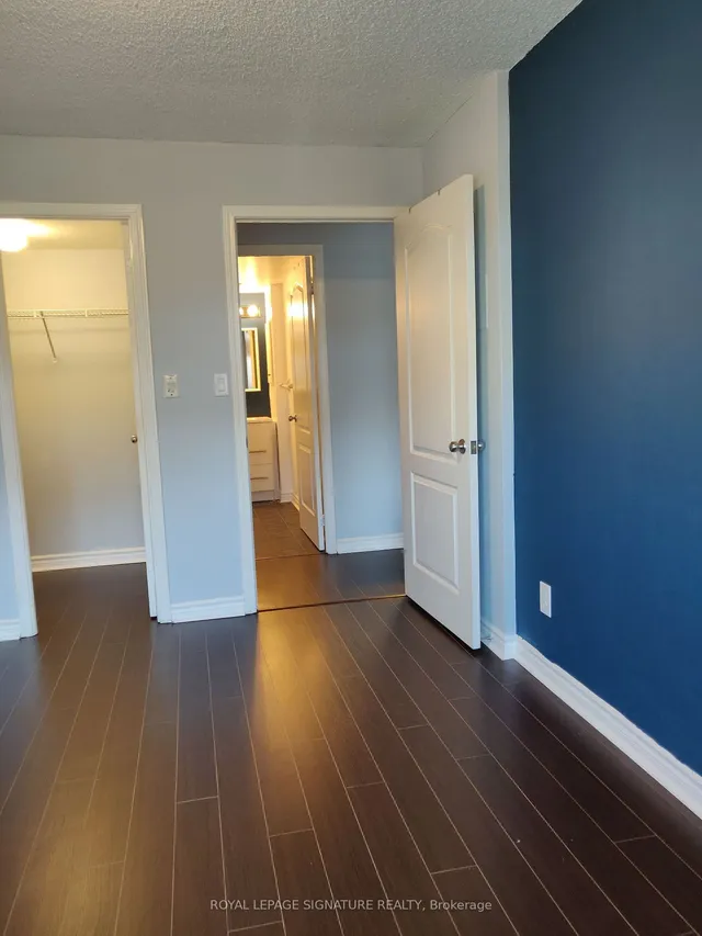 Additional image 4 of 2 Rean Dr Unit 704