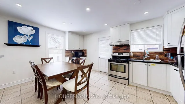 Additional image 7 of 65 Reigate Ave