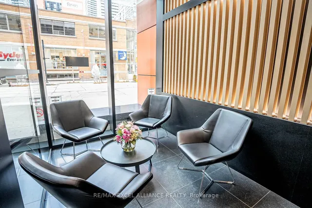 Additional image 4 of 357 King St Unit 503