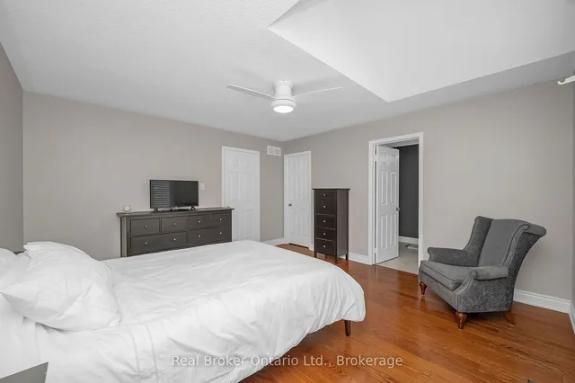 Additional image 17 of 2141 Country Club Dr Unit 7